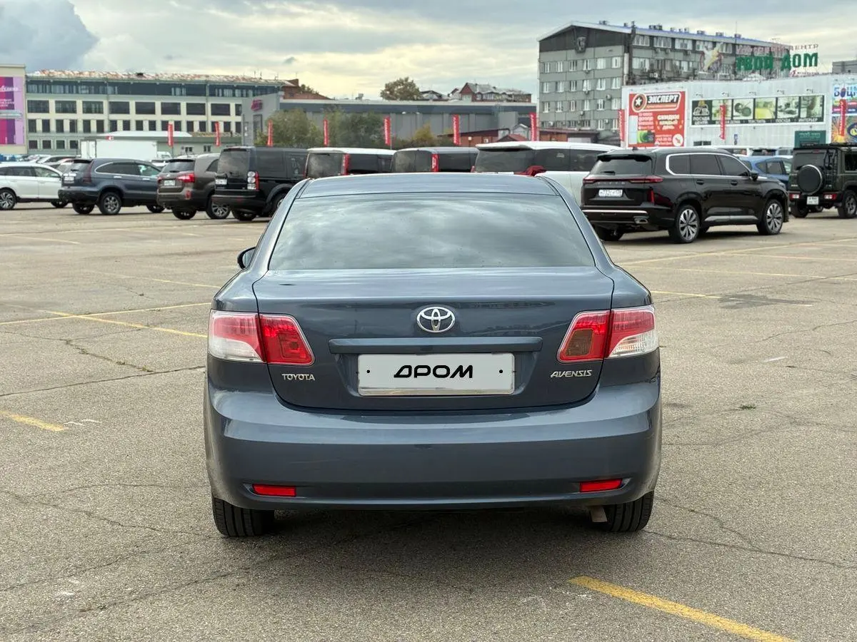 Toyota Avensis 2009