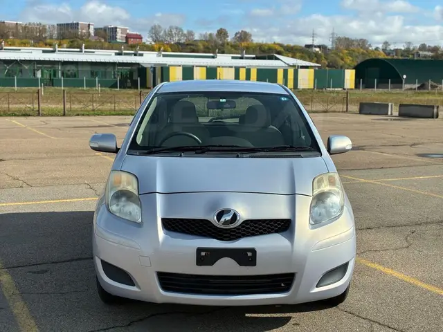 Toyota Vitz 2010