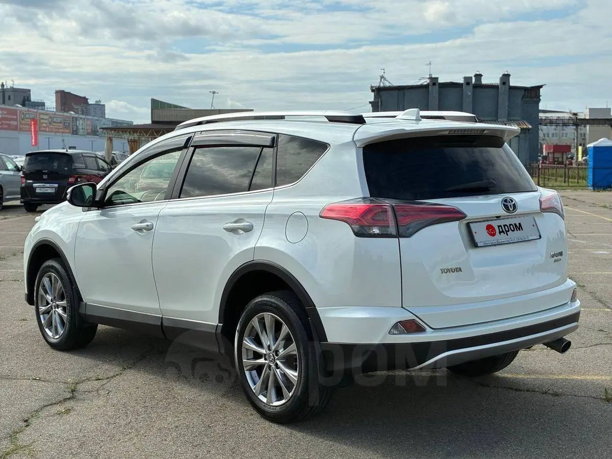 Toyota RAV4 2015