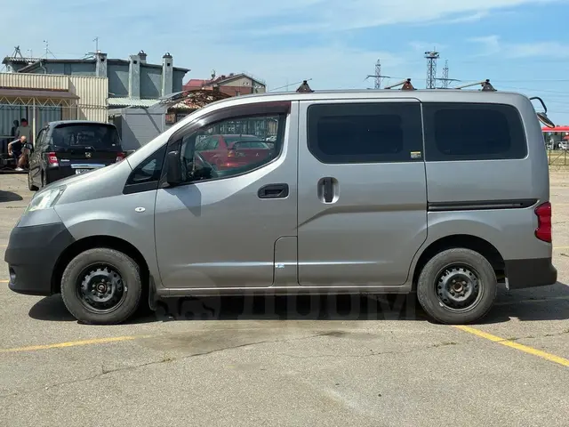 Nissan NV200 2012