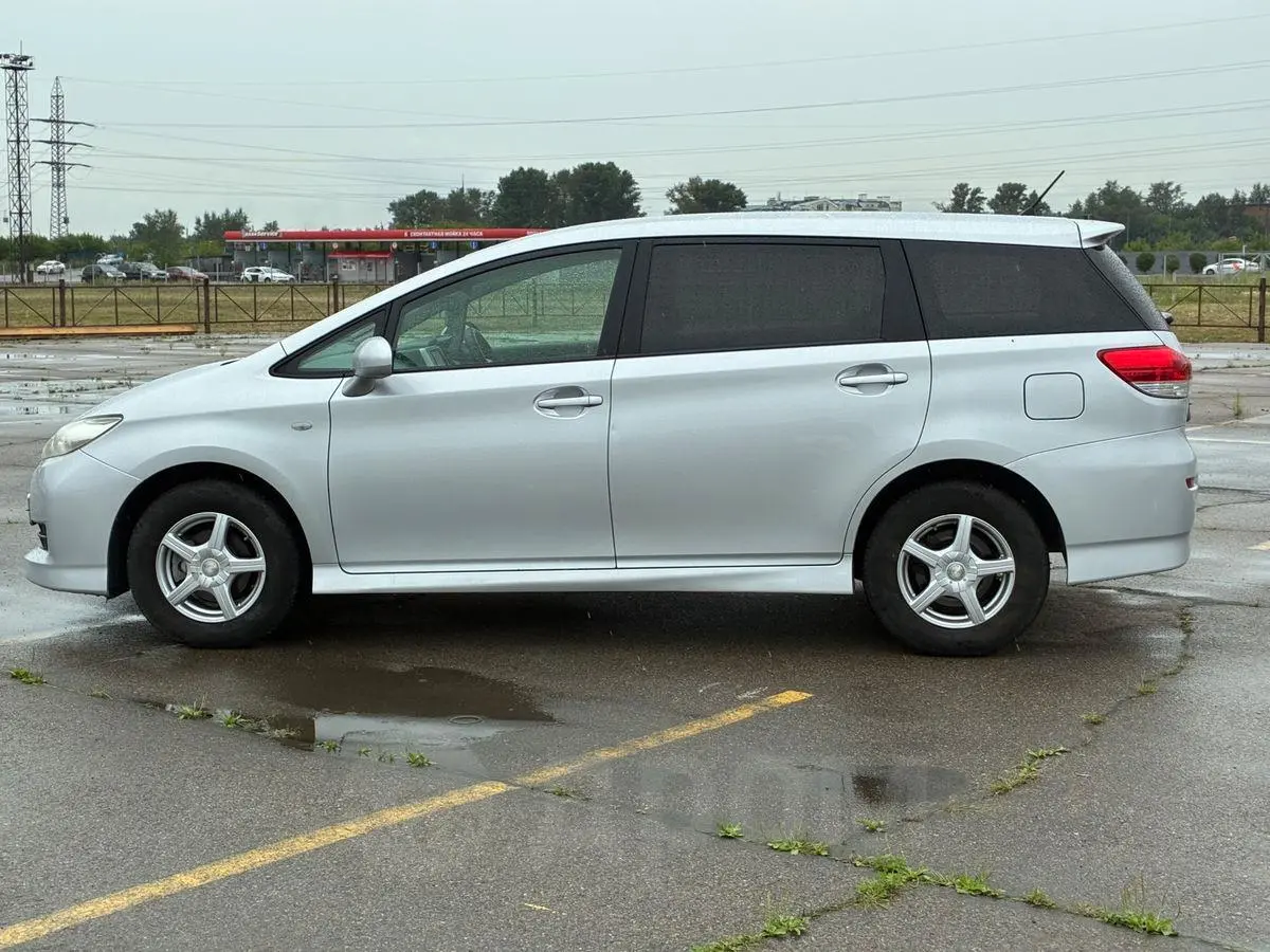 Toyota Wish 2009