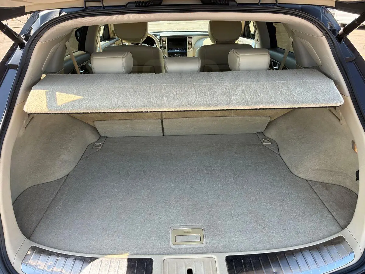 Infiniti FX37 2012
