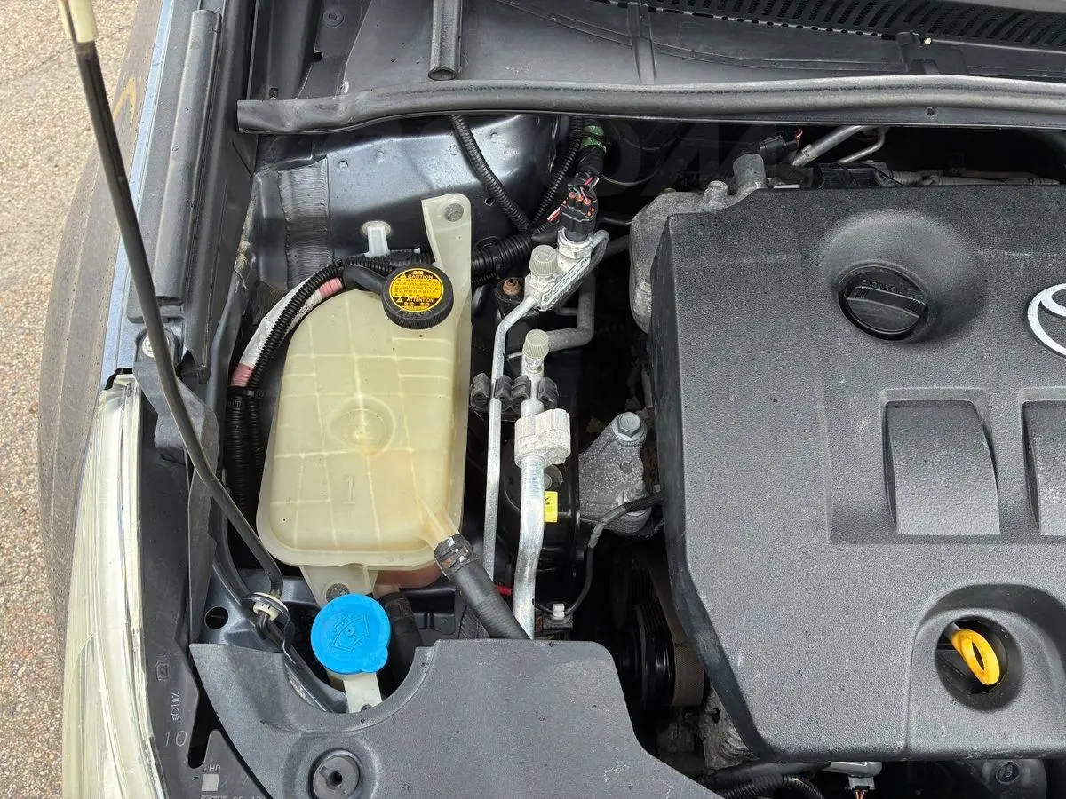 Toyota Avensis 2009