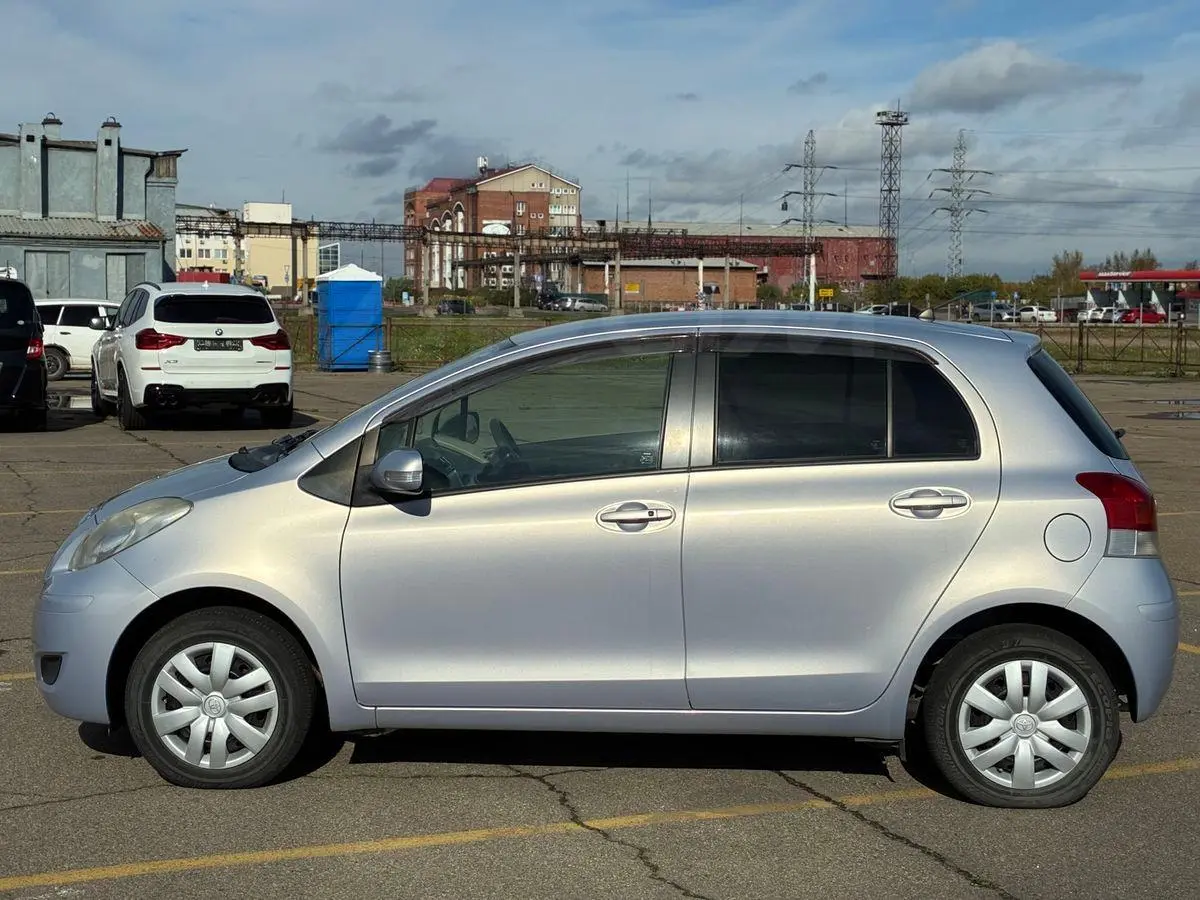 Toyota Vitz 2010