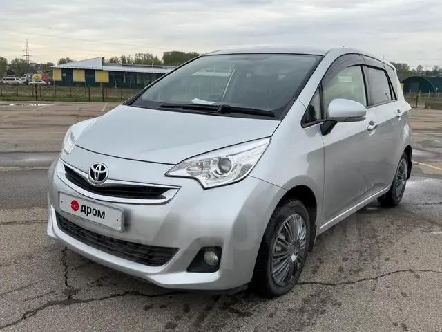 Toyota Ractis 2014