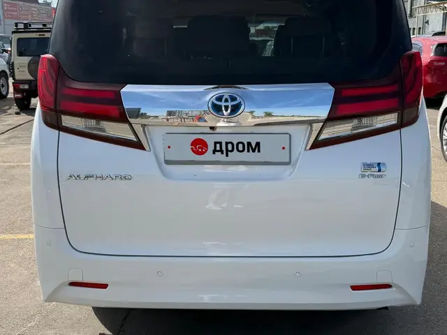 Toyota Alphard 2015