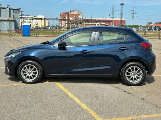 Mazda Demio 2016