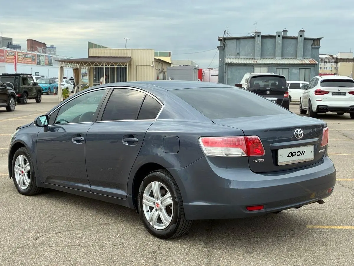 Toyota Avensis 2009