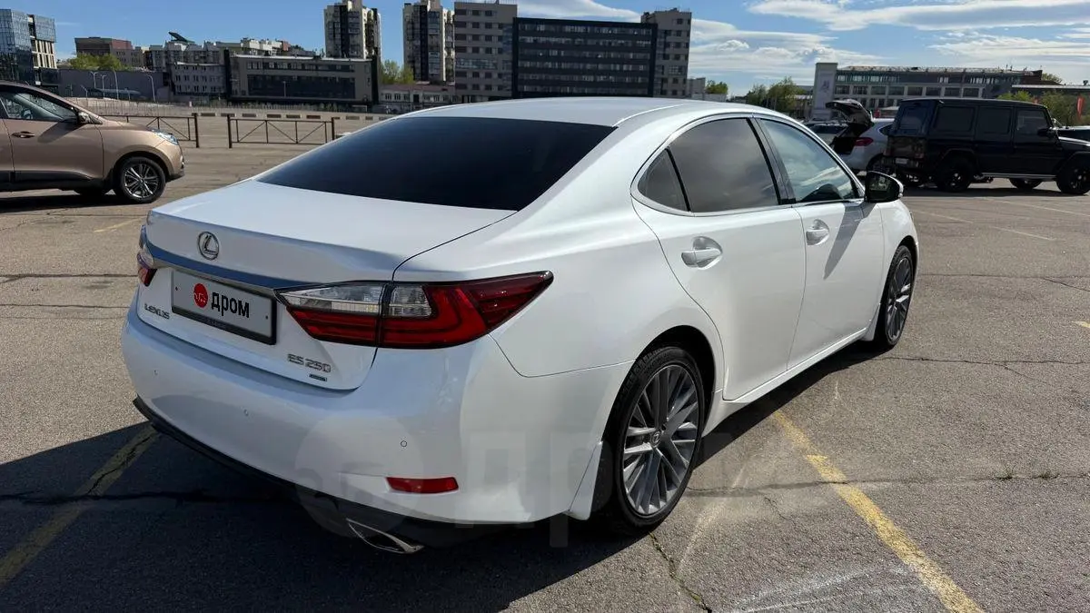 Lexus ES250 2015