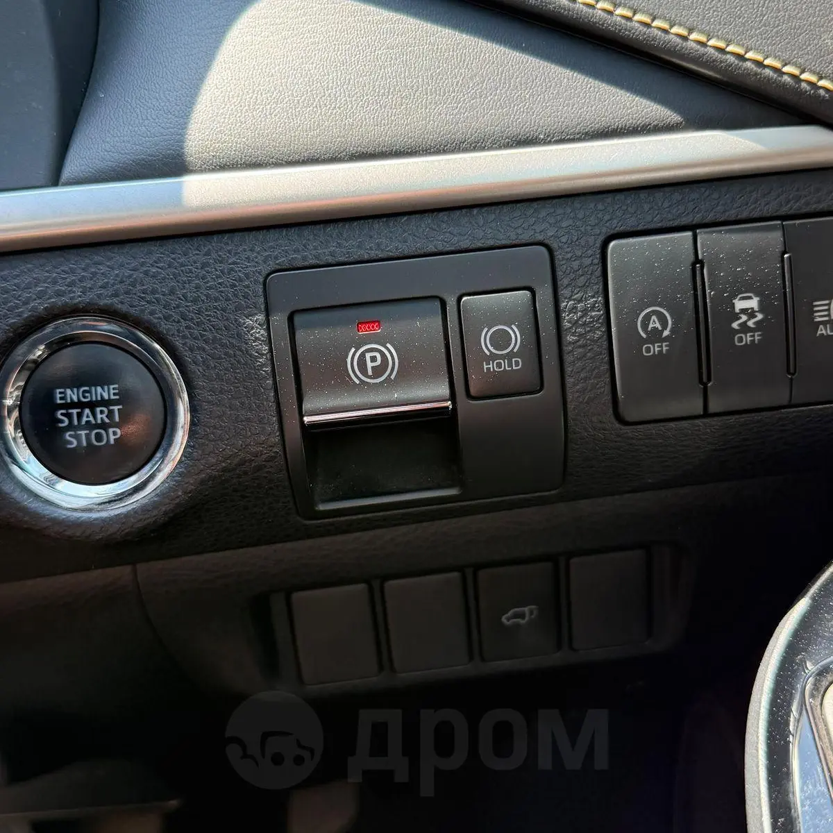 Toyota Harrier 2019