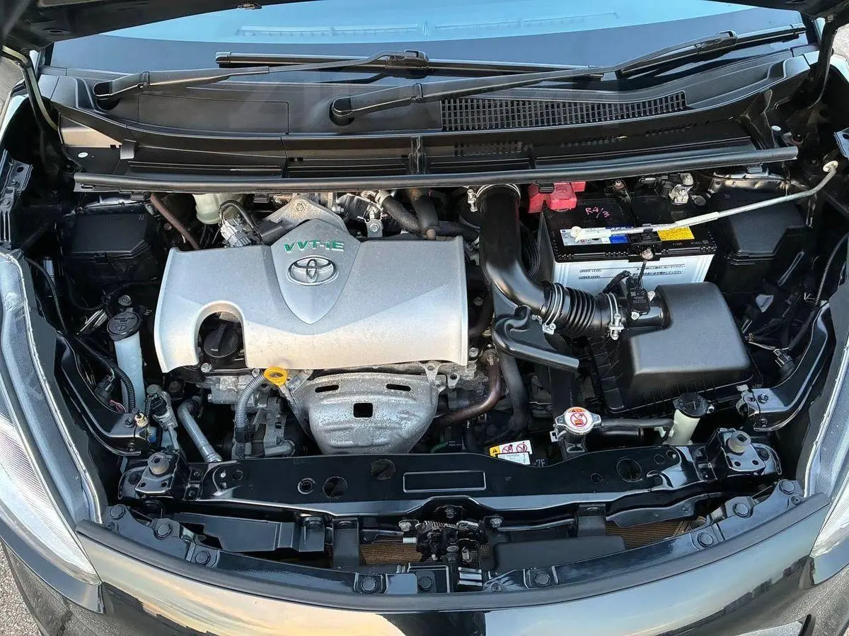 Toyota Sienta 2019