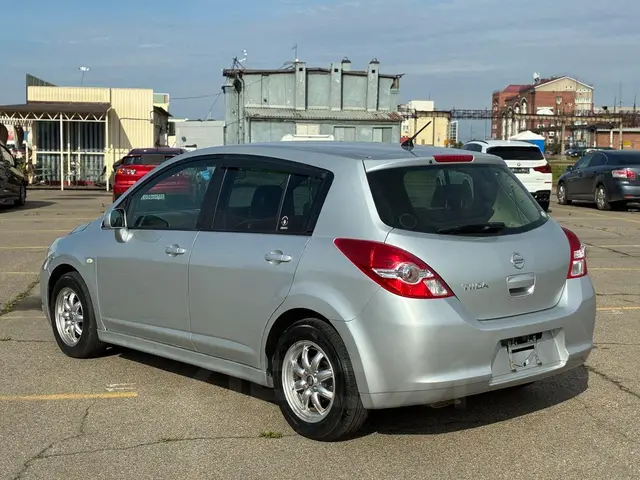 Nissan Tiida 2011