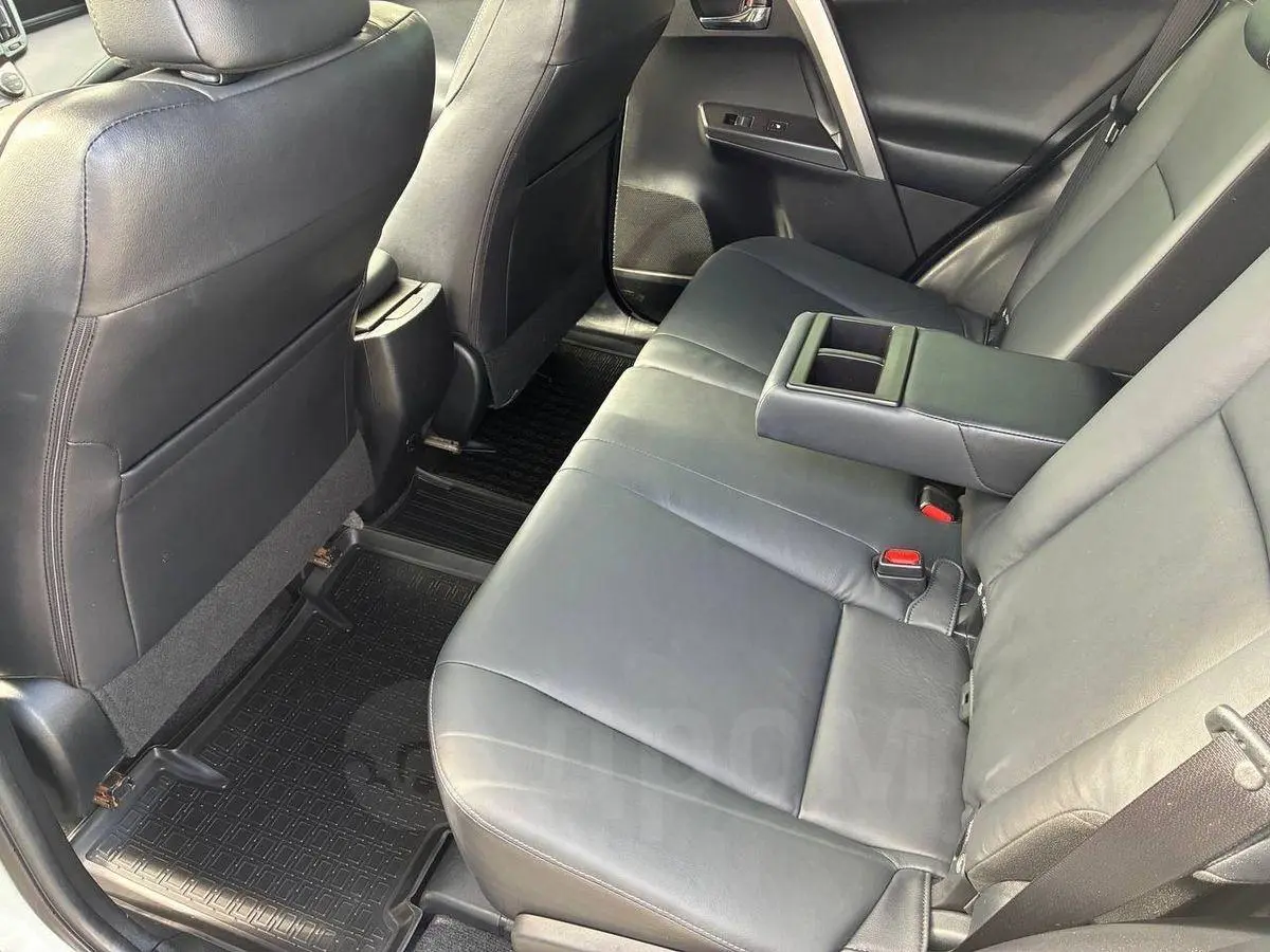 Toyota RAV4 2015