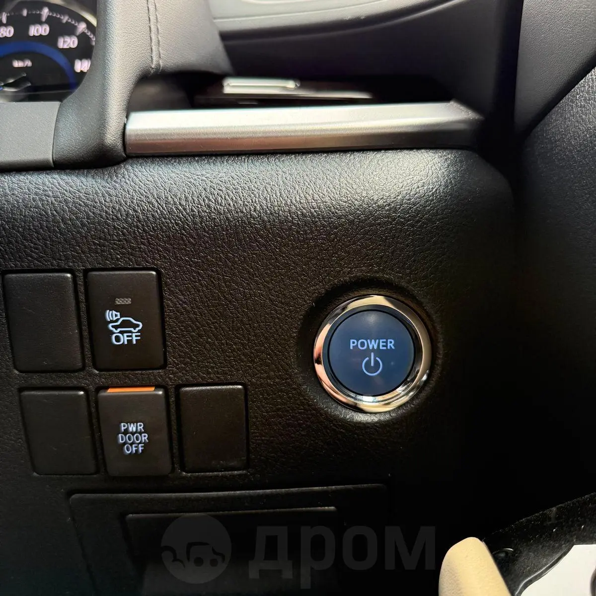 Toyota Alphard 2015