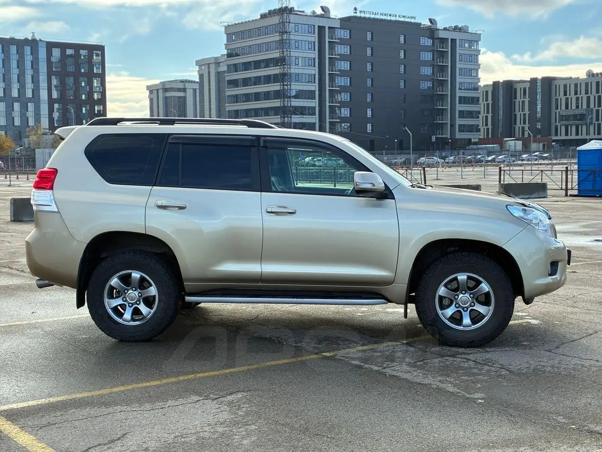 Toyota Land Cruiser Prado 2012