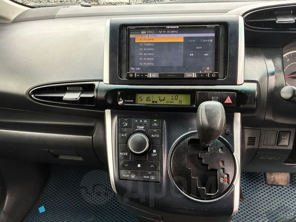 Toyota Wish 2009