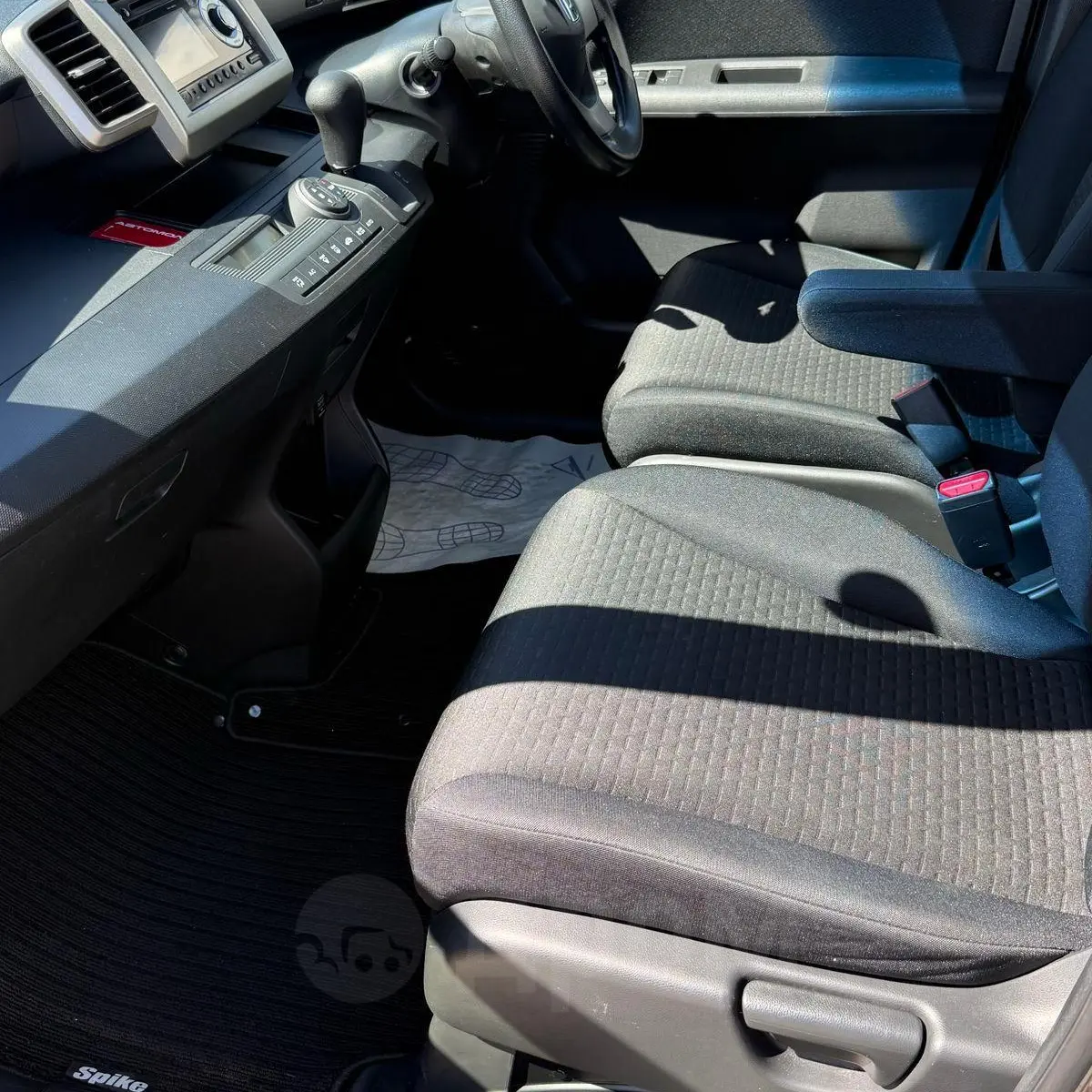 Honda Freed Spike 2014