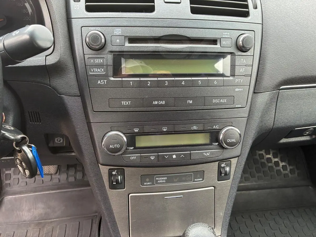 Toyota Avensis 2009