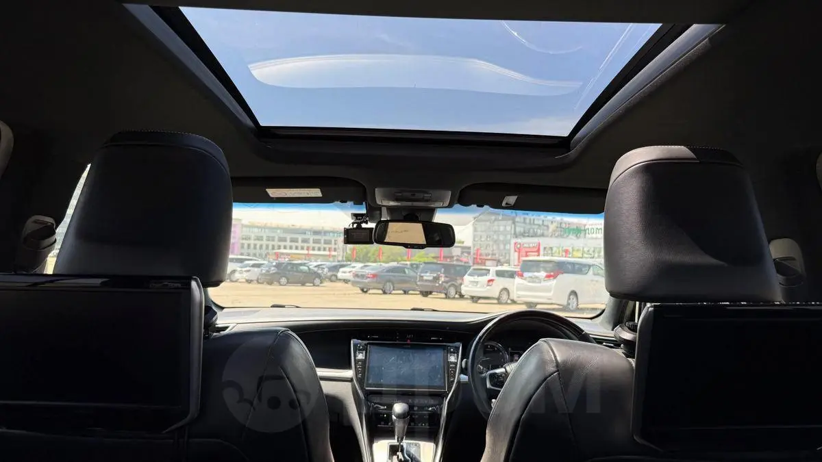 Toyota Harrier 2019