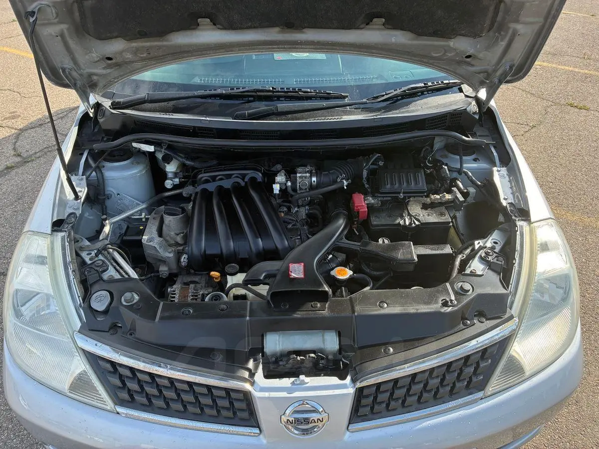 Nissan Tiida 2011