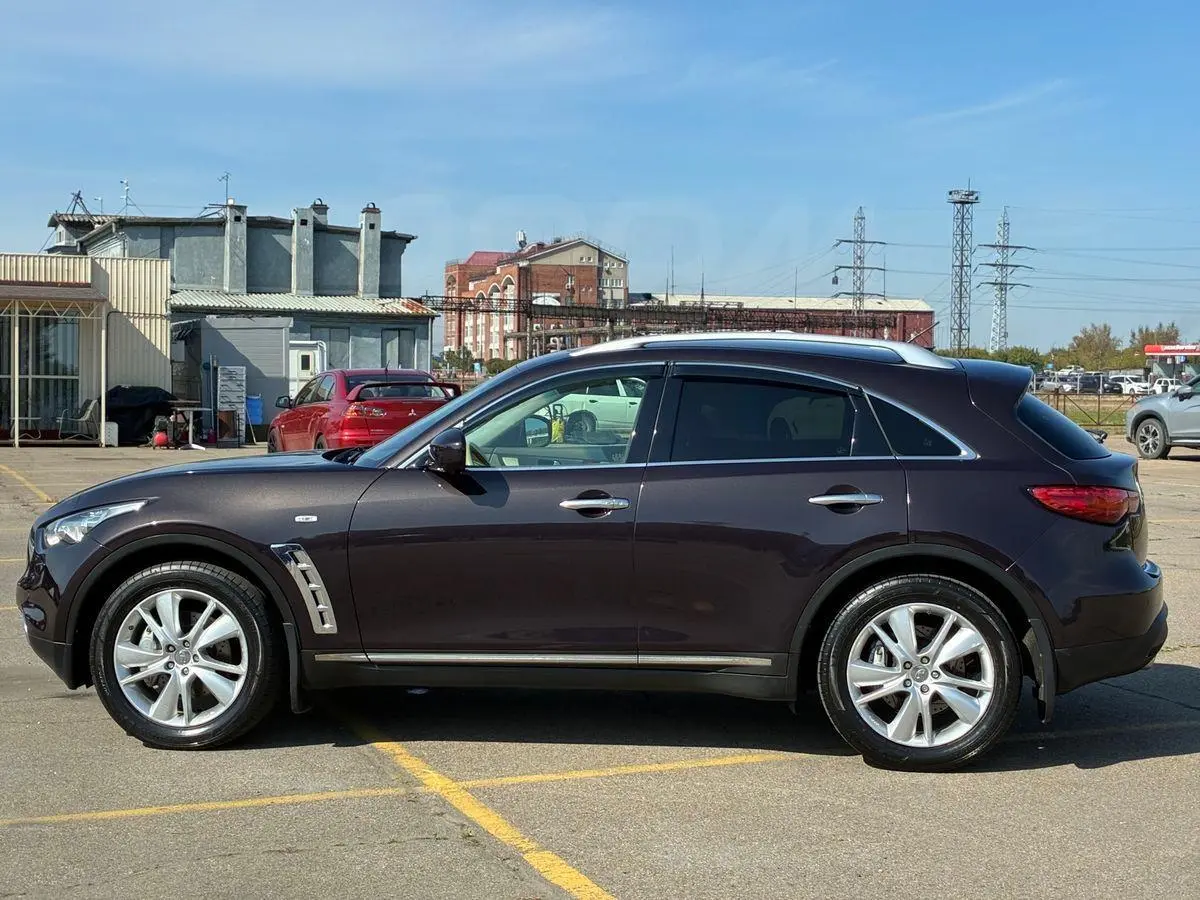 Infiniti FX37 2012