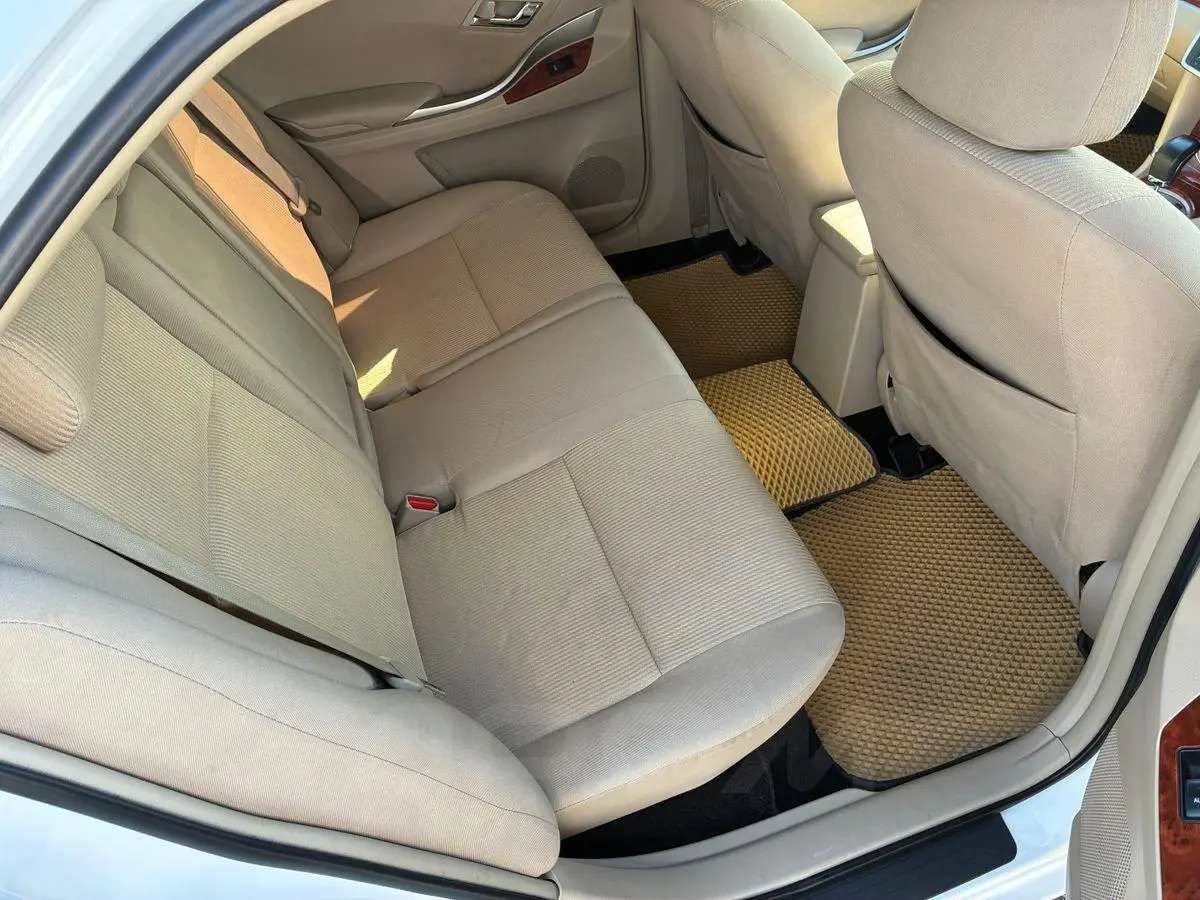 Toyota Premio 2015