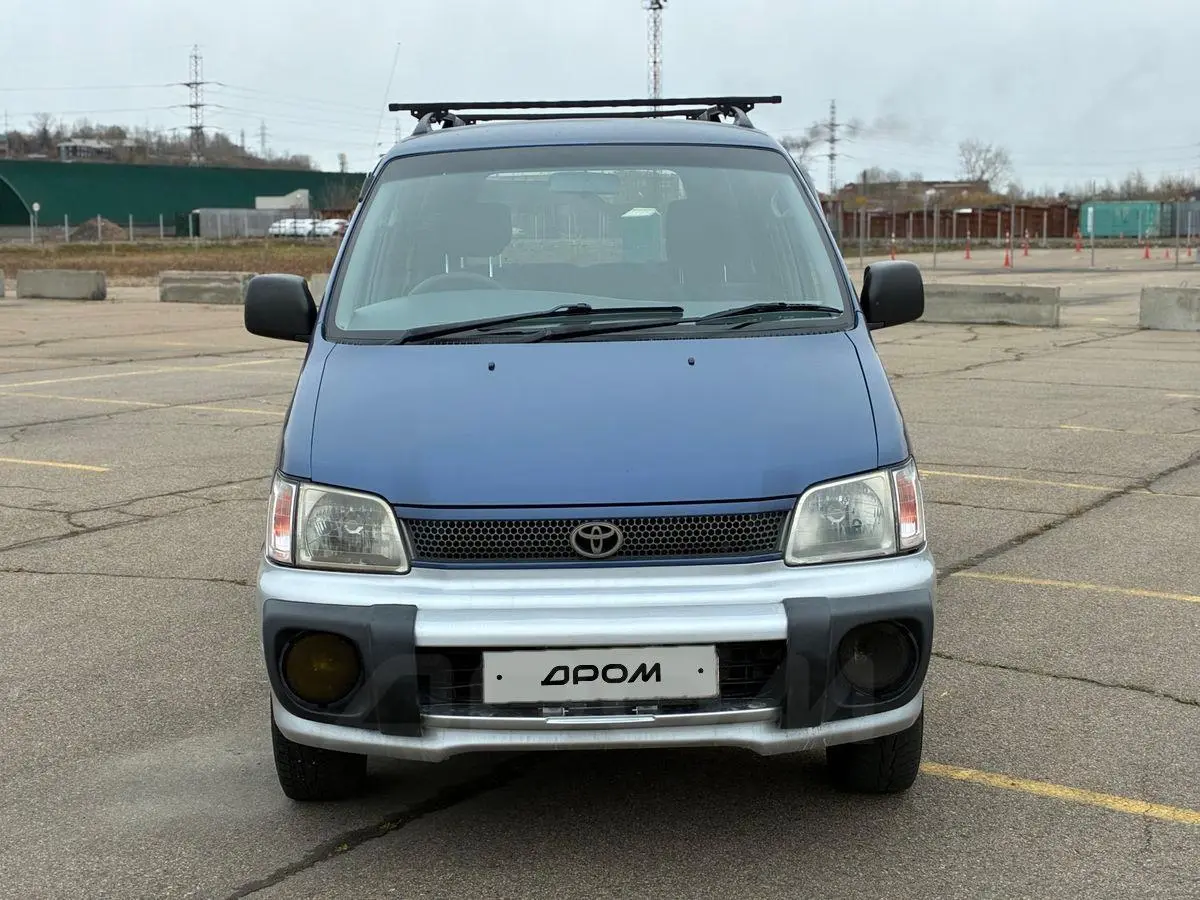 Toyota Town Ace Noah 1996