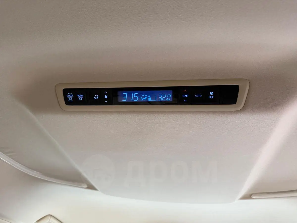 Toyota Alphard 2015