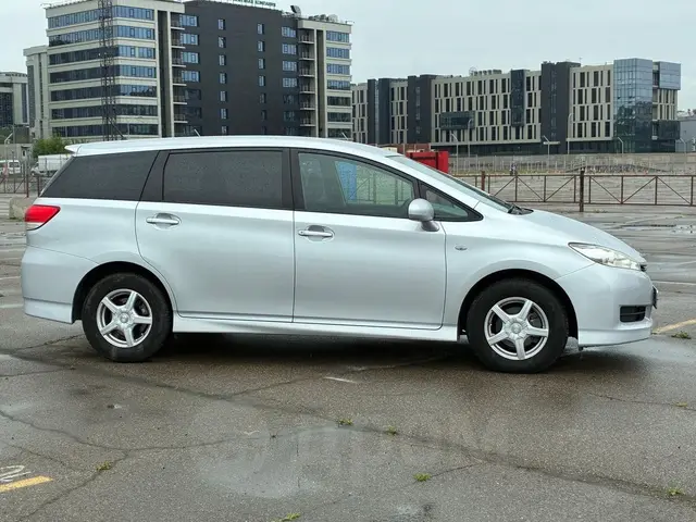 Toyota Wish 2009
