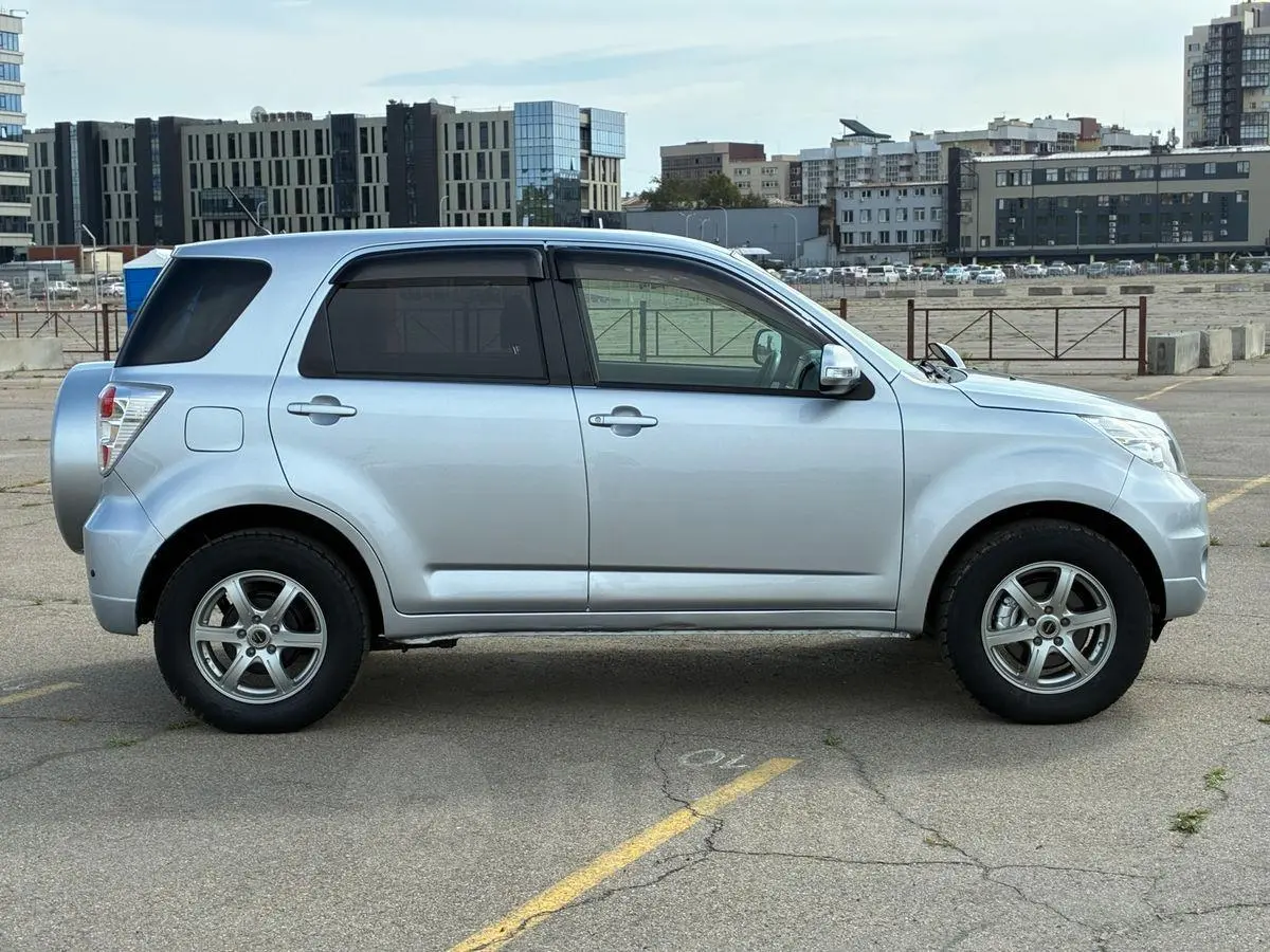 Toyota Rush 2015