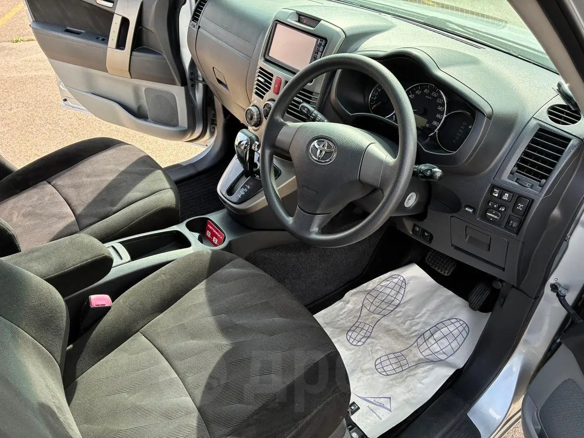 Toyota Rush 2015