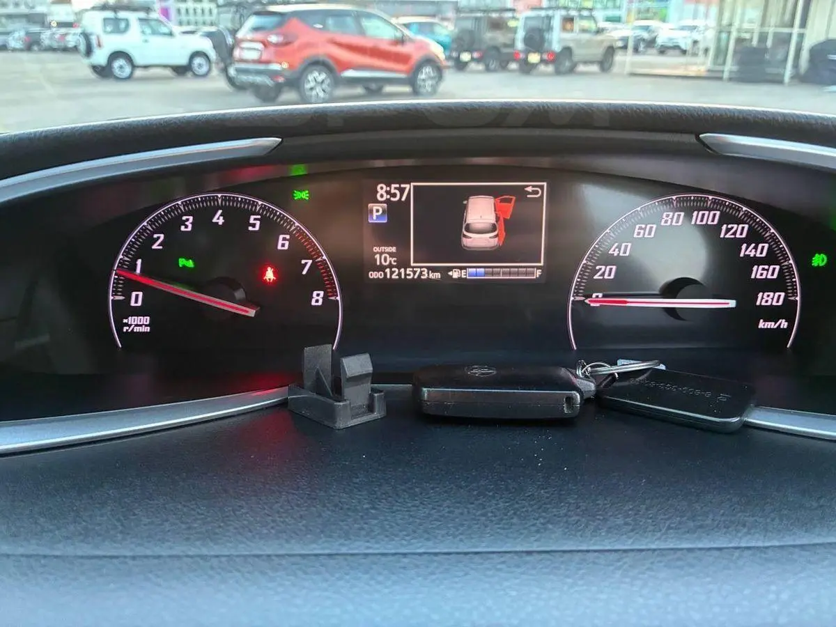 Toyota Sienta 2019