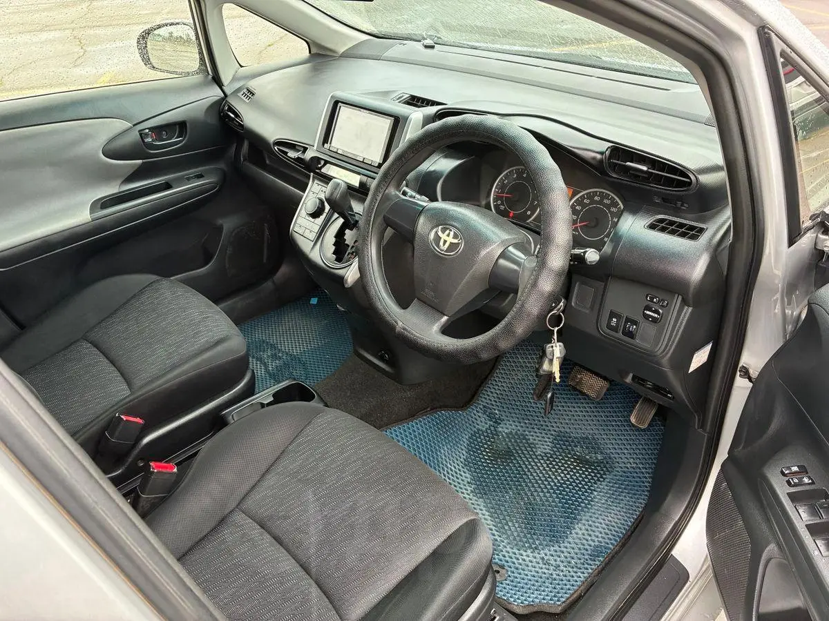 Toyota Wish 2009