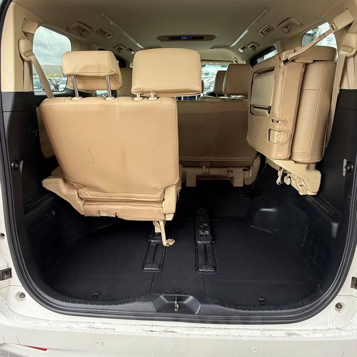 Toyota Alphard 2015