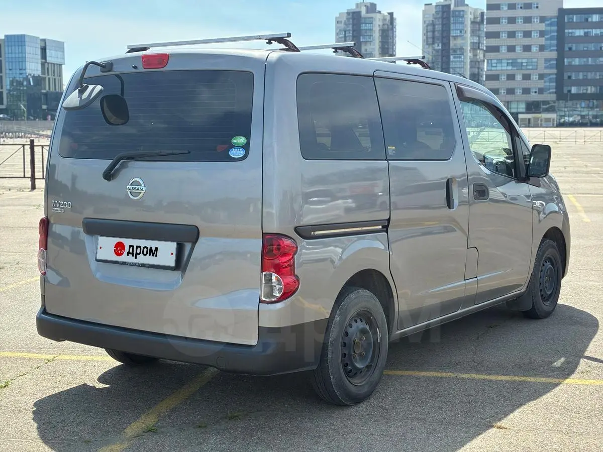 Nissan NV200 2012