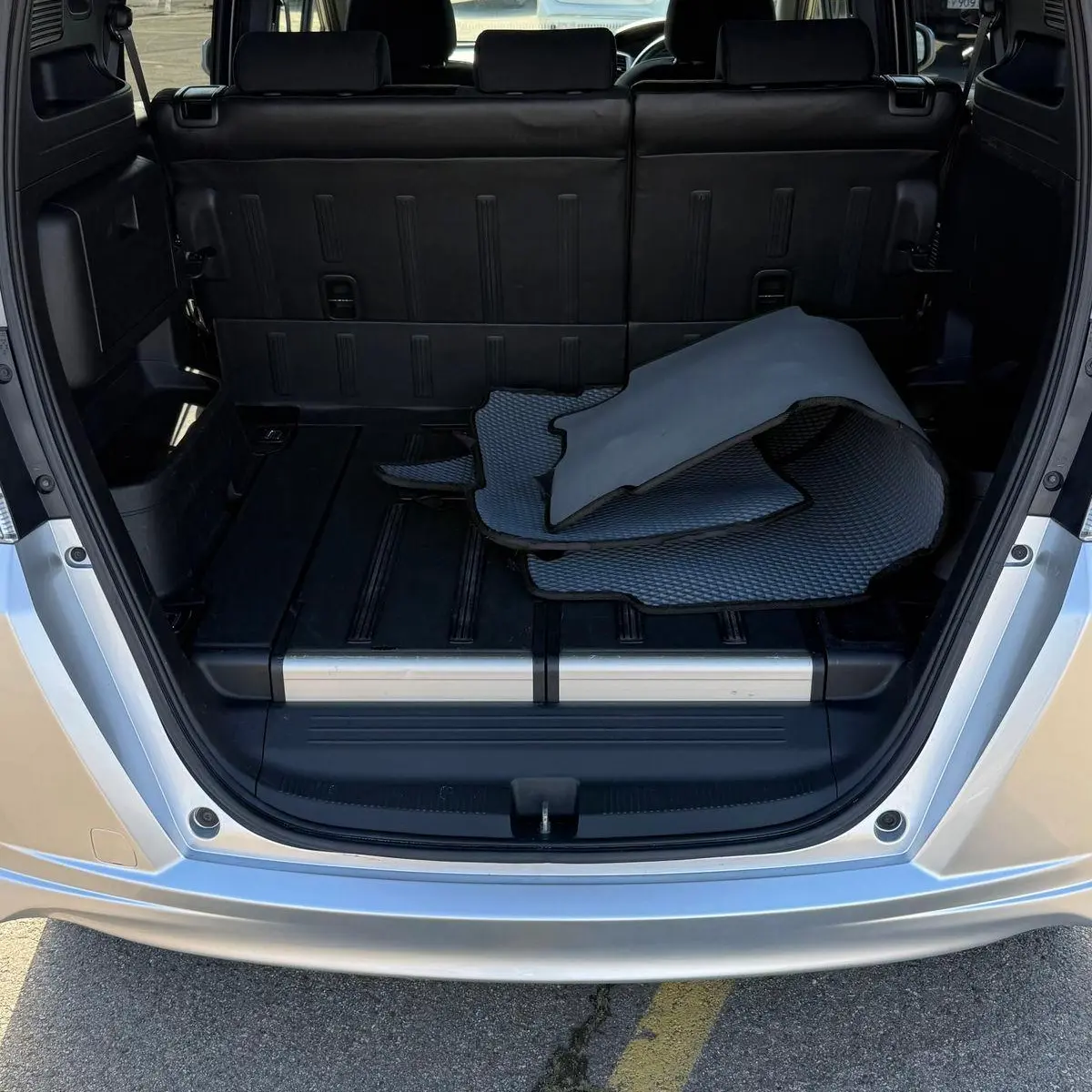 Honda Freed Spike 2012