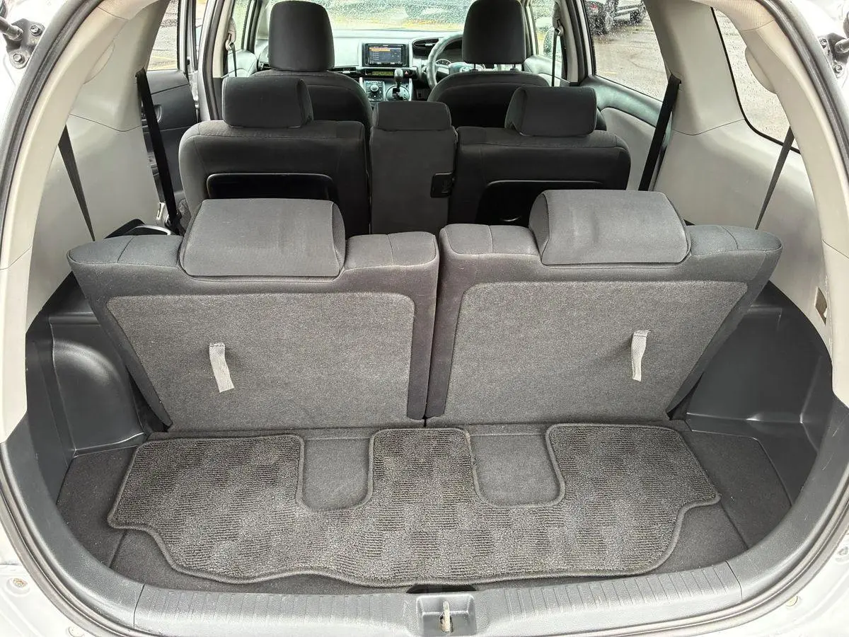 Toyota Wish 2009