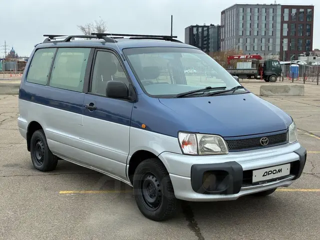 Toyota Town Ace Noah 1996