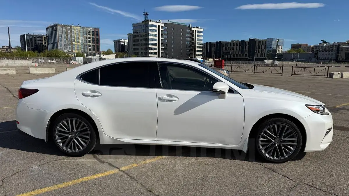 Lexus ES250 2015