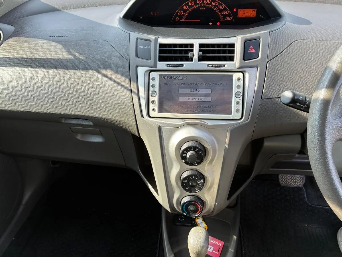 Toyota Vitz 2010
