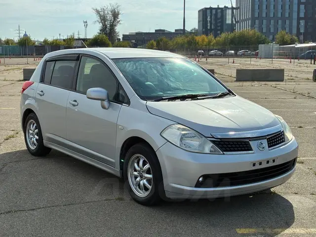 Nissan Tiida 2011