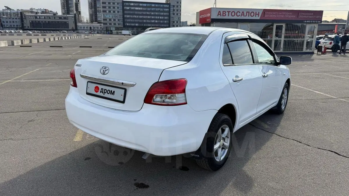Toyota Belta 2007