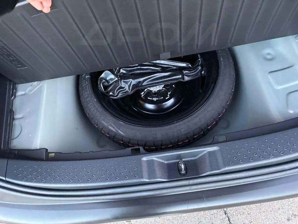 Toyota Sienta 2019