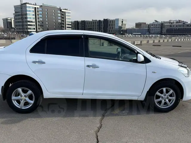 Toyota Belta 2007