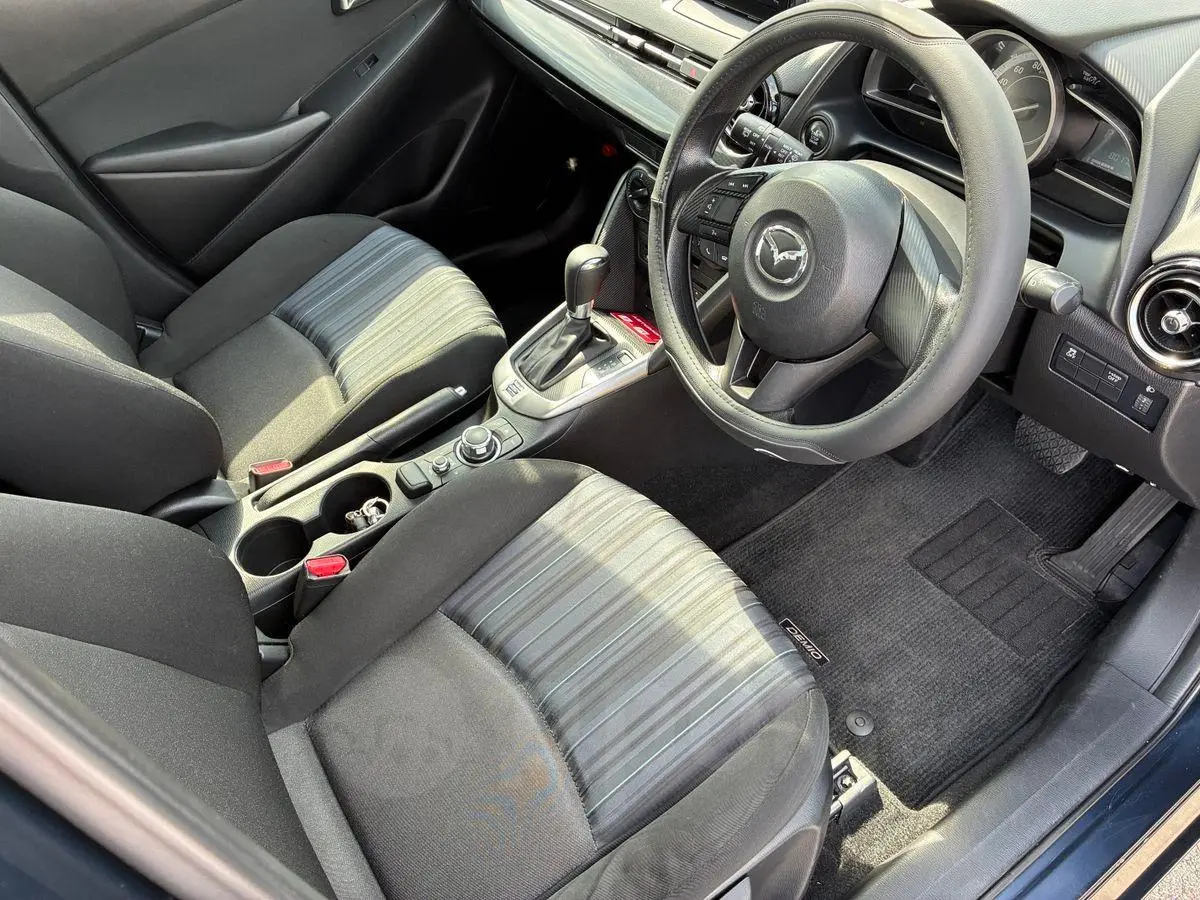 Mazda Demio 2016
