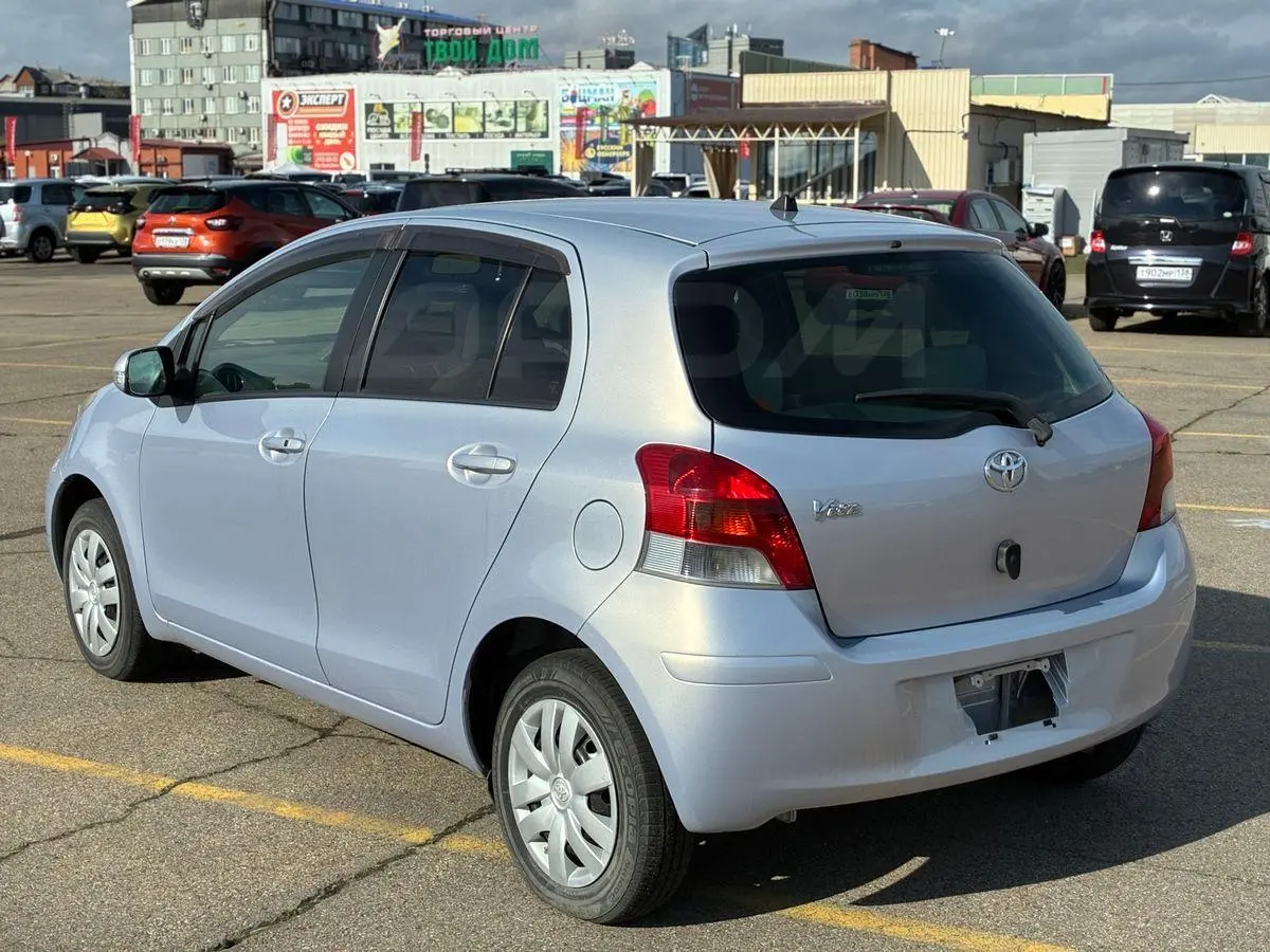 Toyota Vitz 2010