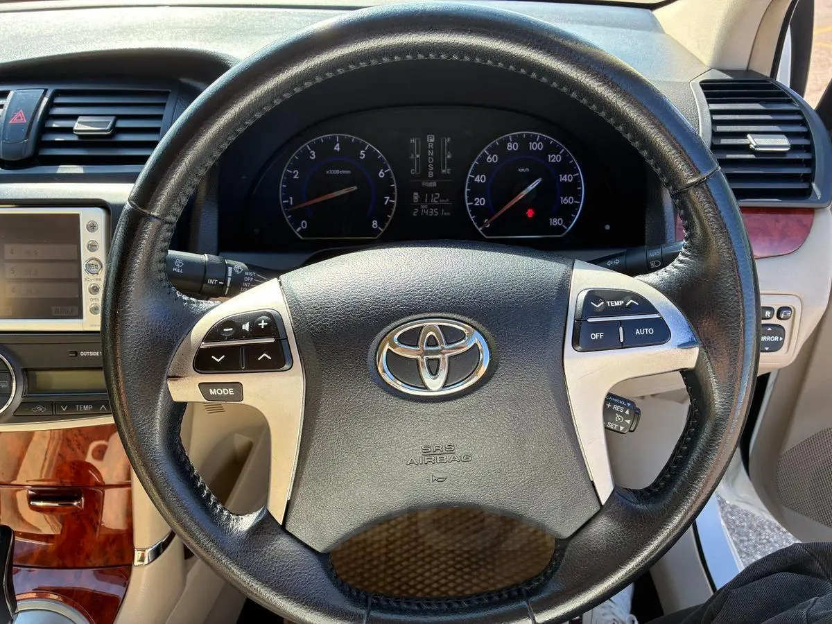 Toyota Premio 2015