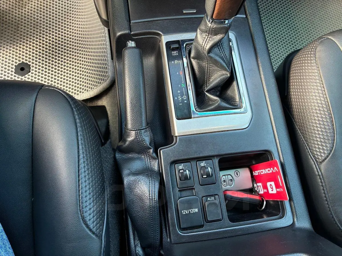 Toyota Land Cruiser Prado 2012