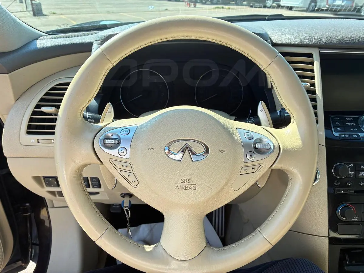 Infiniti FX37 2012