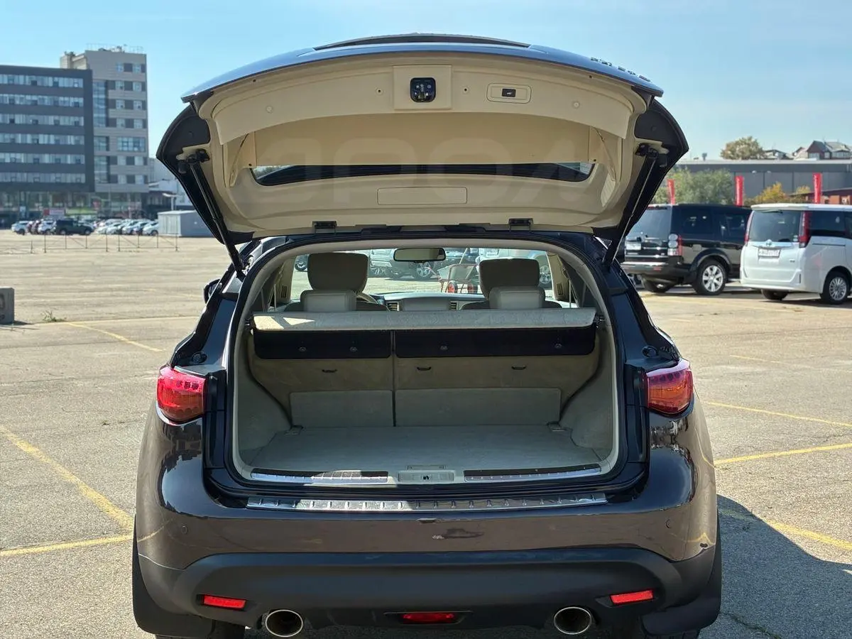 Infiniti FX37 2012